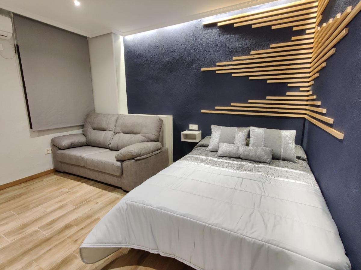 Duerme A Gusto - Tu Habitacion Acogedora En Torredonjimeno Exterior foto